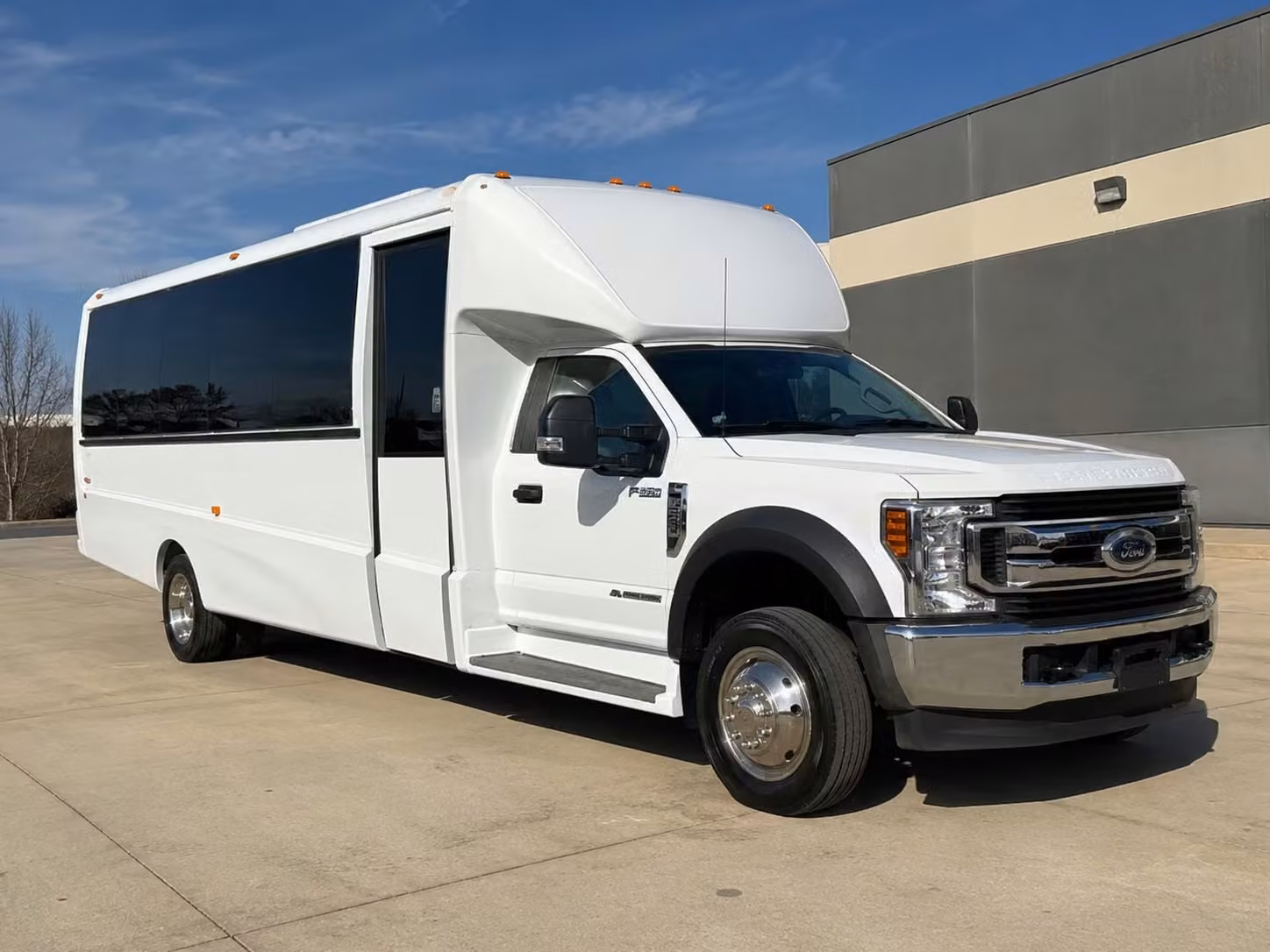 15 passenger minibus