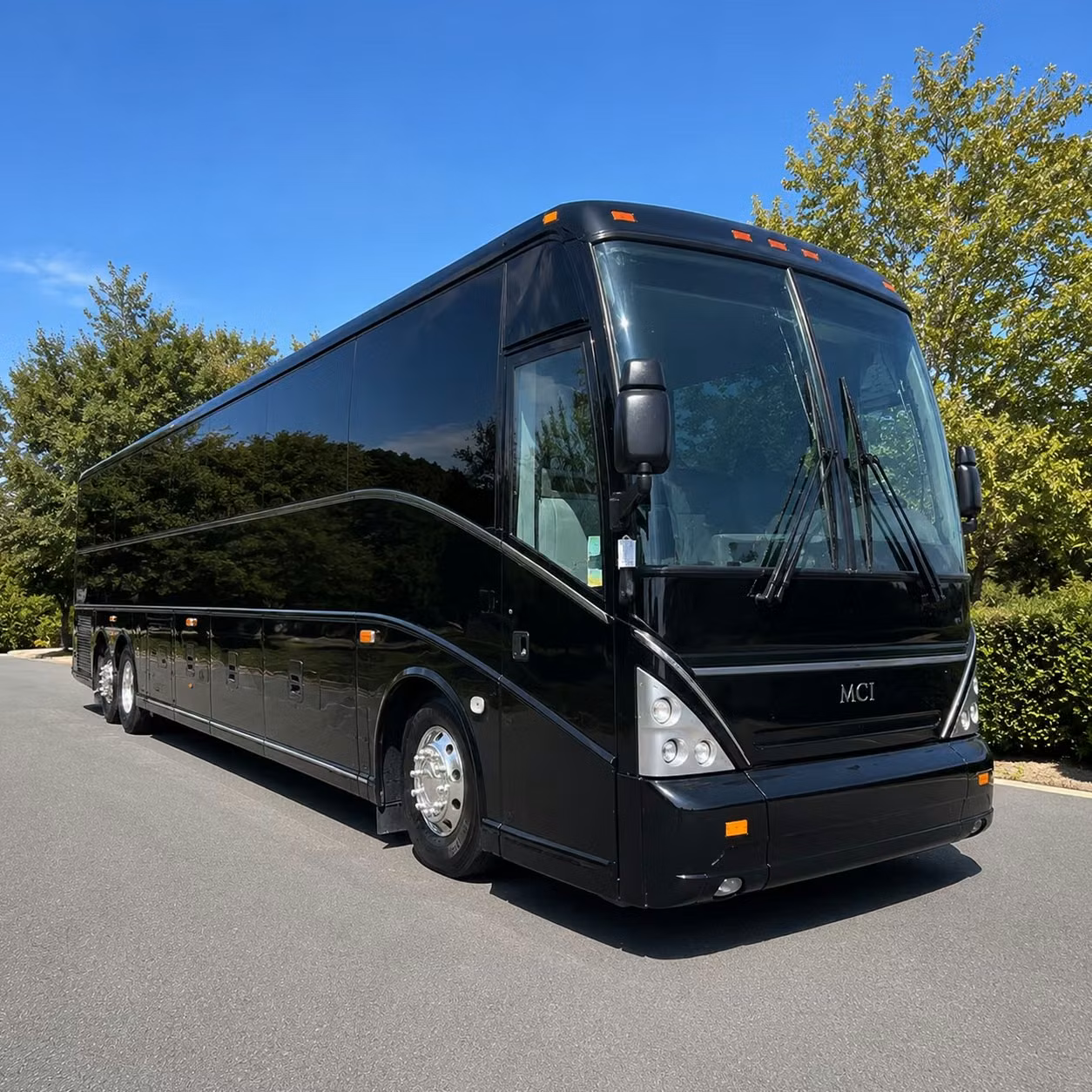 frisco employee shuttle services for daily commuters and campus runs