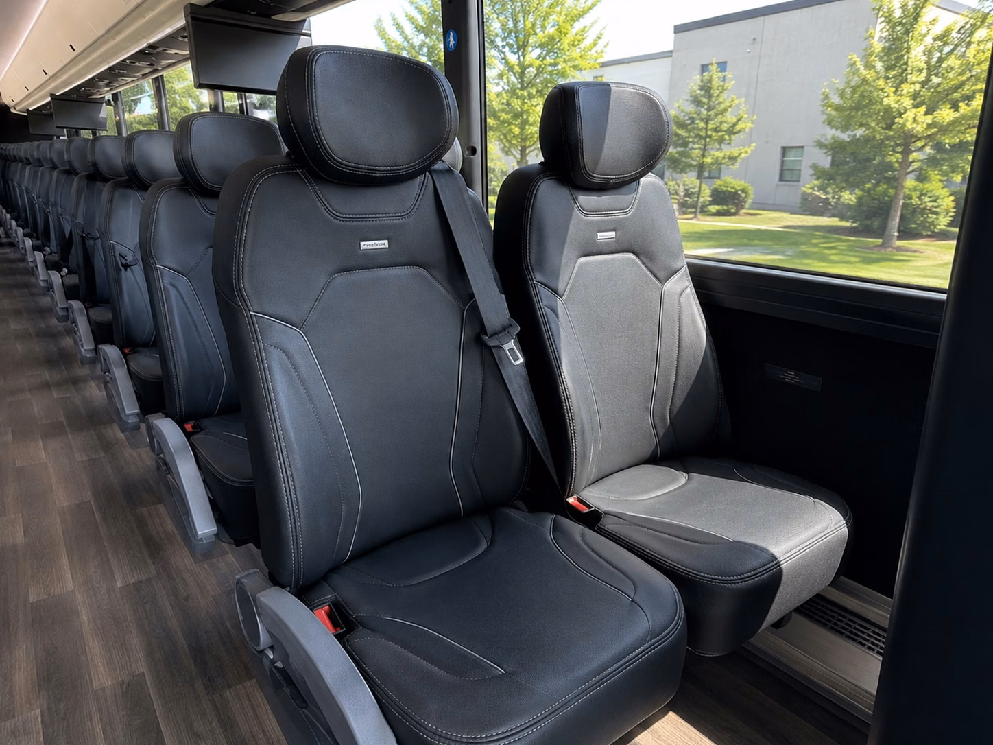 shuttle guests between frisco hotels and your wedding venue without the headache
